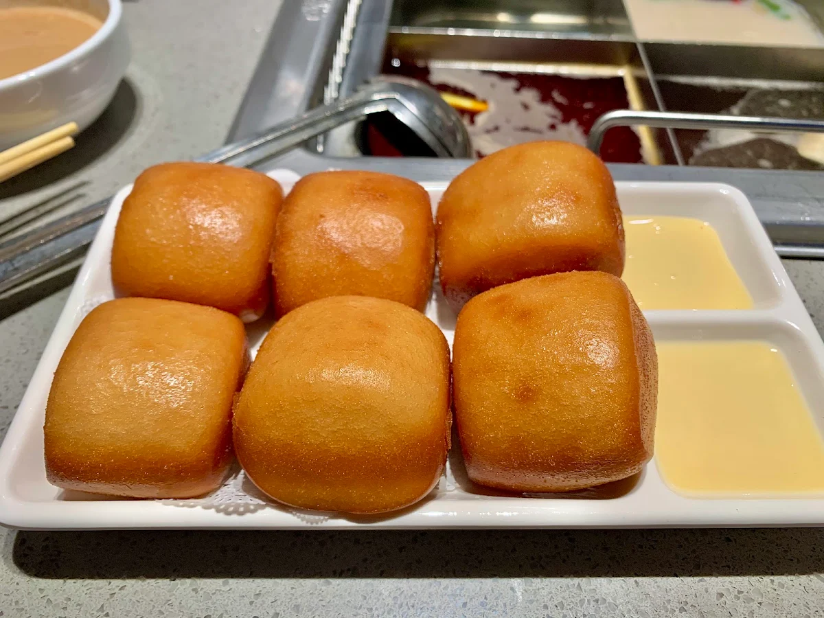 fried steamed bun金馒头